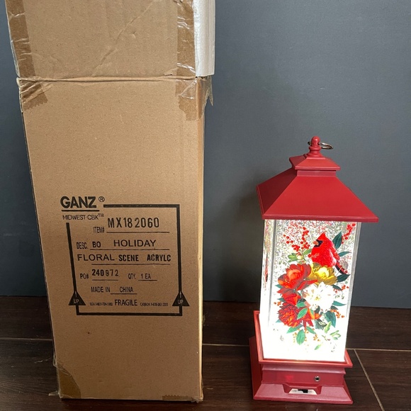 Vintage Ganz cardinal floral light post snow globe. Battery operated. - Picture 3 of 7